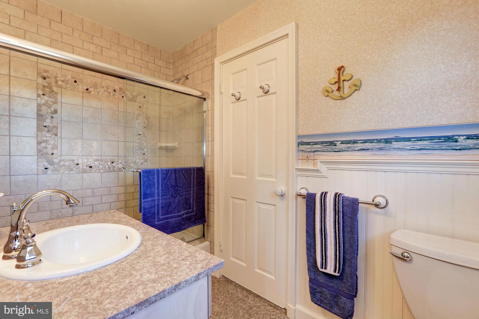 15401 Spring Meadows Drive Germantown, MD 20874 - Photo 23 of 27 Bath