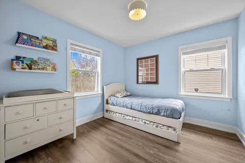 $599,000 | 33 South June Terrace, Lake Forest, IL 60045