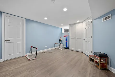 $599,000 | 33 South June Terrace, Lake Forest, IL 60045