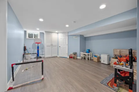 $599,000 | 33 South June Terrace, Lake Forest, IL 60045