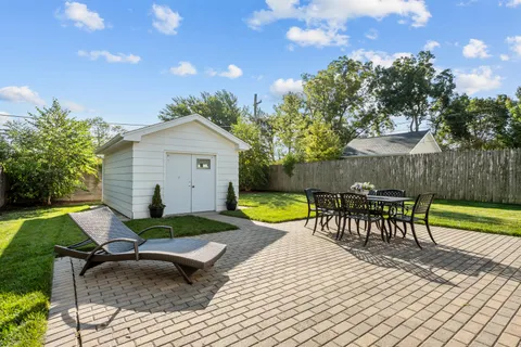 $599,000 | 33 South June Terrace, Lake Forest, IL 60045