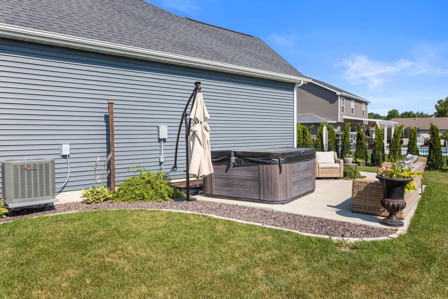514 Weldon Springs Road Monticello, IL 61856 - Photo 8 of 41 Gallery Image 8