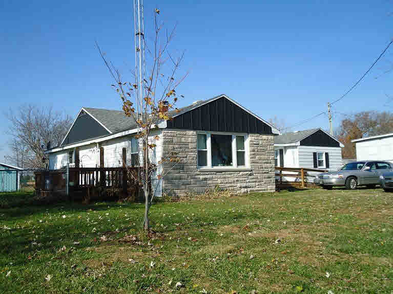 8191 South Voyles Road Pekin, IN 47165 - Photo 1 of 12 Gallery Image 1