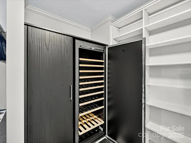 $1,445,000 | 2633 Richardson Drive, Unit 5B, Charlotte, NC 28211