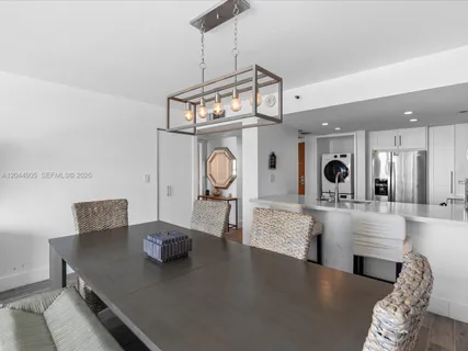 $1,695,000 | 400 South Pointe Drive, Unit 1102, Miami Beach, FL 33139