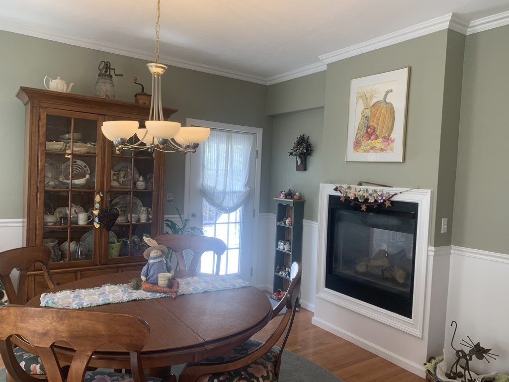 7 Queen Of Roses Lane, Unit 7 Uxbridge, MA 01569 - Photo 11 of 29 Gallery Image 11