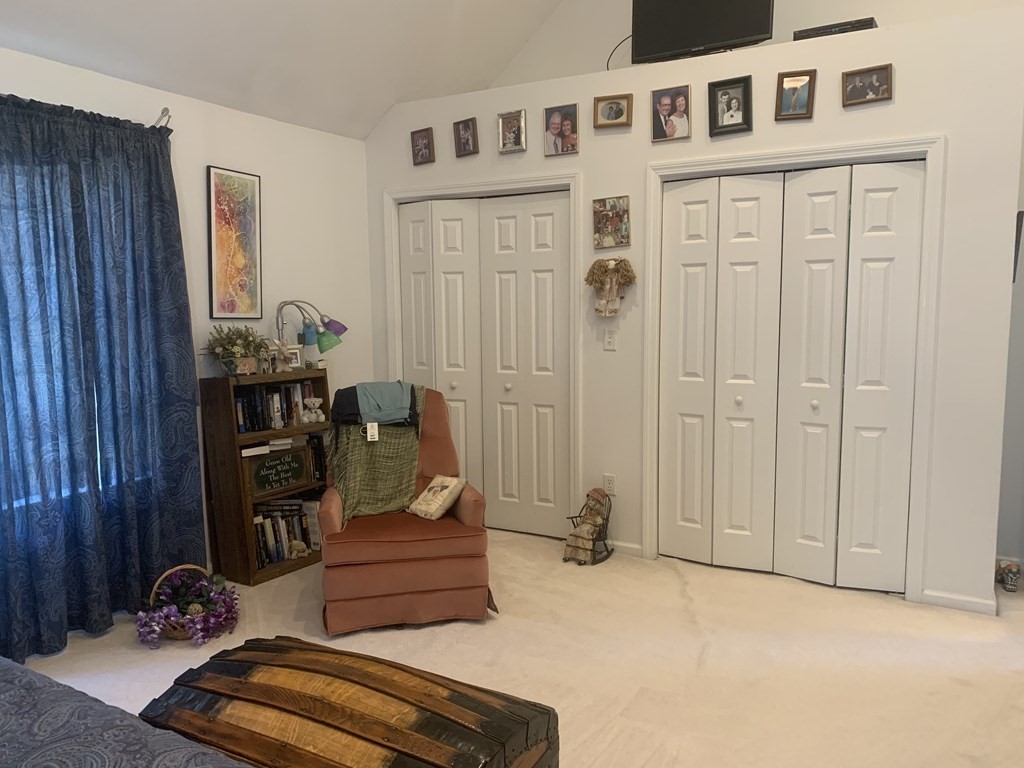 7 Queen Of Roses Lane, Unit 7 Uxbridge, MA 01569 - Photo 13 of 29 Gallery Image 13