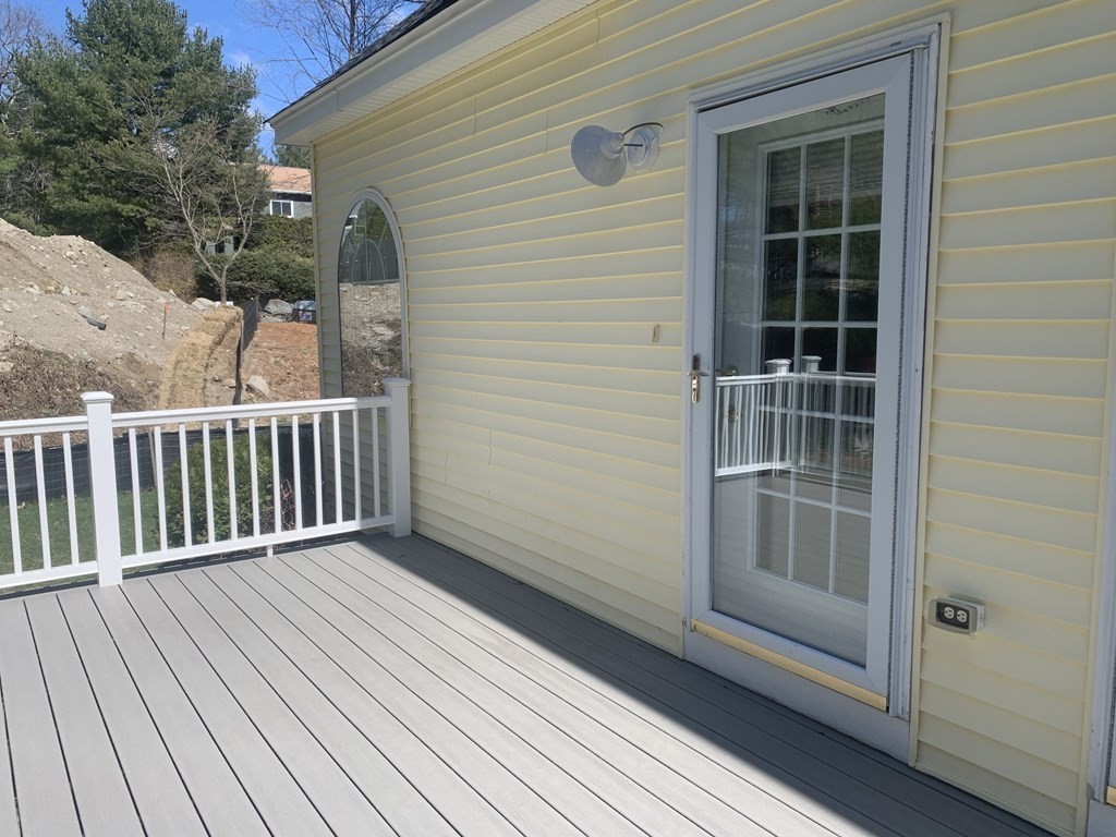 7 Queen Of Roses Lane, Unit 7 Uxbridge, MA 01569 - Photo 26 of 29 Gallery Image 26
