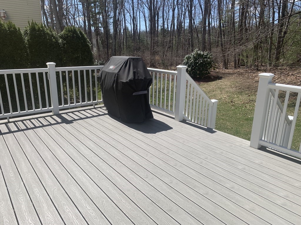 7 Queen Of Roses Lane, Unit 7 Uxbridge, MA 01569 - Photo 27 of 29 Gallery Image 27