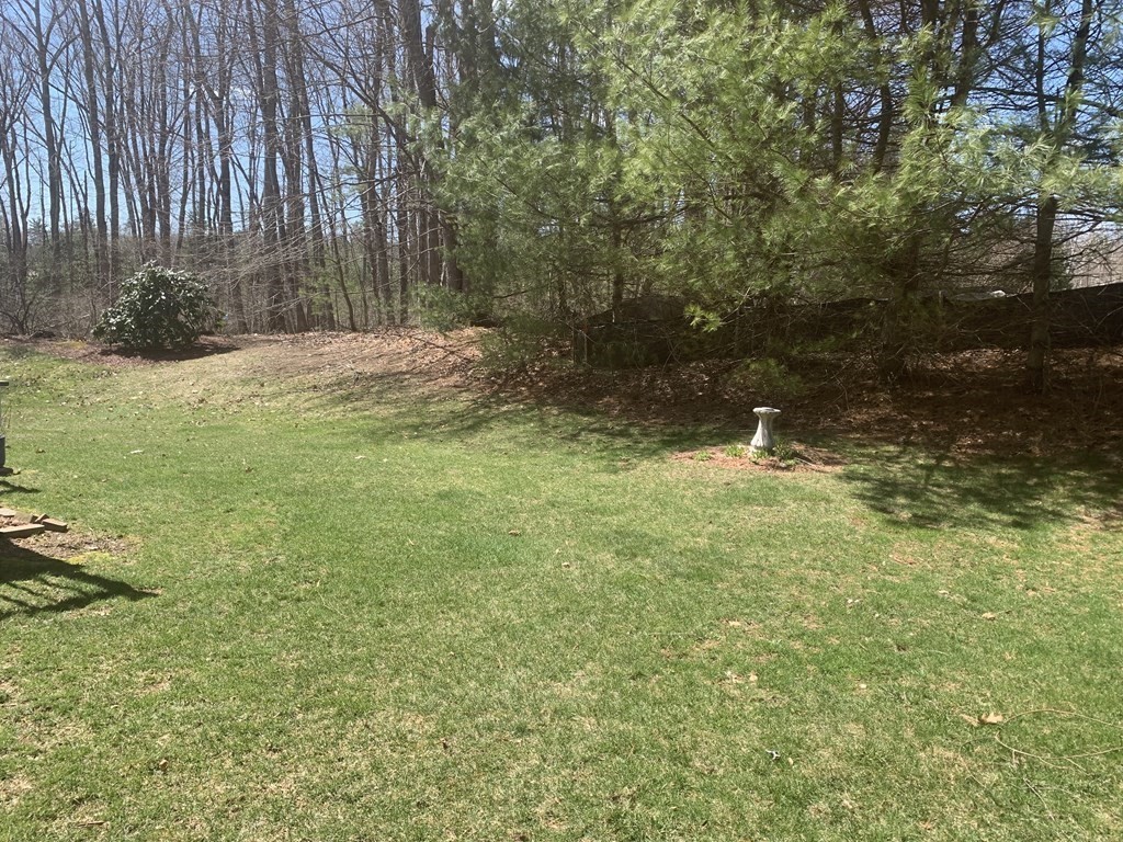 7 Queen Of Roses Lane, Unit 7 Uxbridge, MA 01569 - Photo 28 of 29 Gallery Image 28