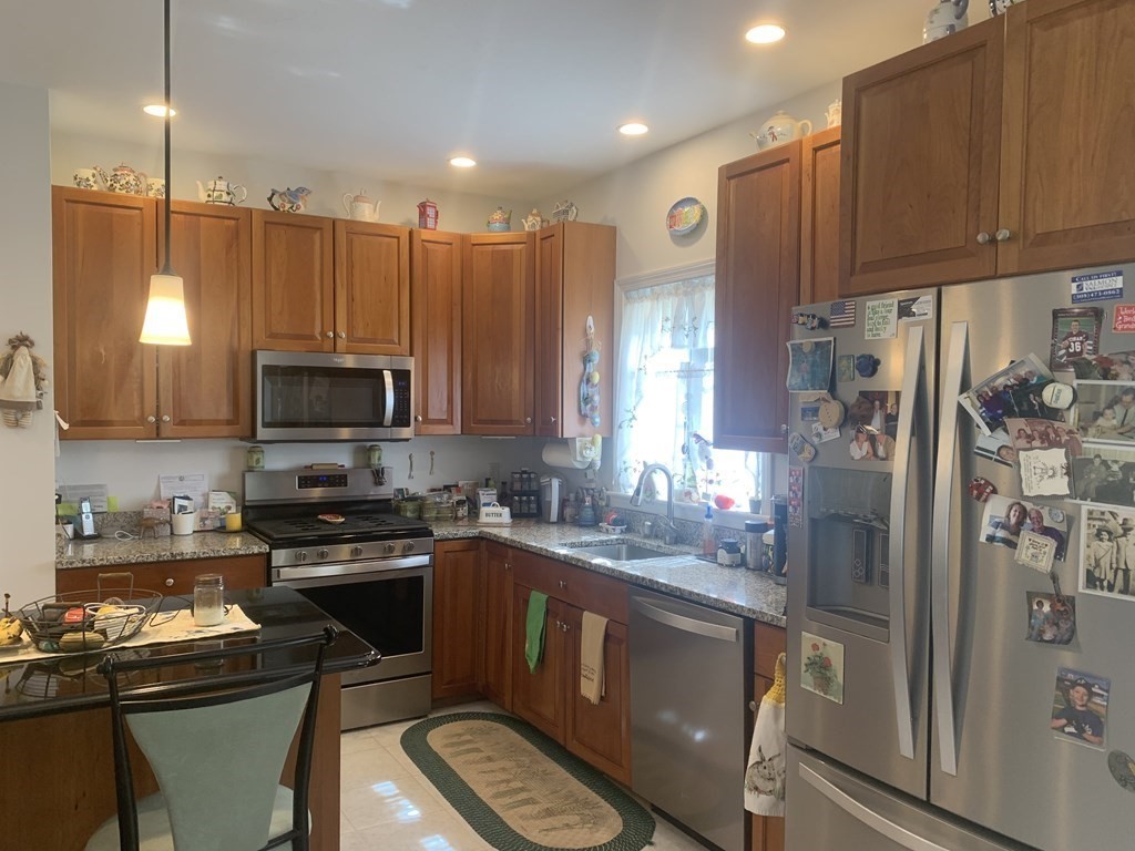 7 Queen Of Roses Lane, Unit 7 Uxbridge, MA 01569 - Photo 8 of 29 Gallery Image 8