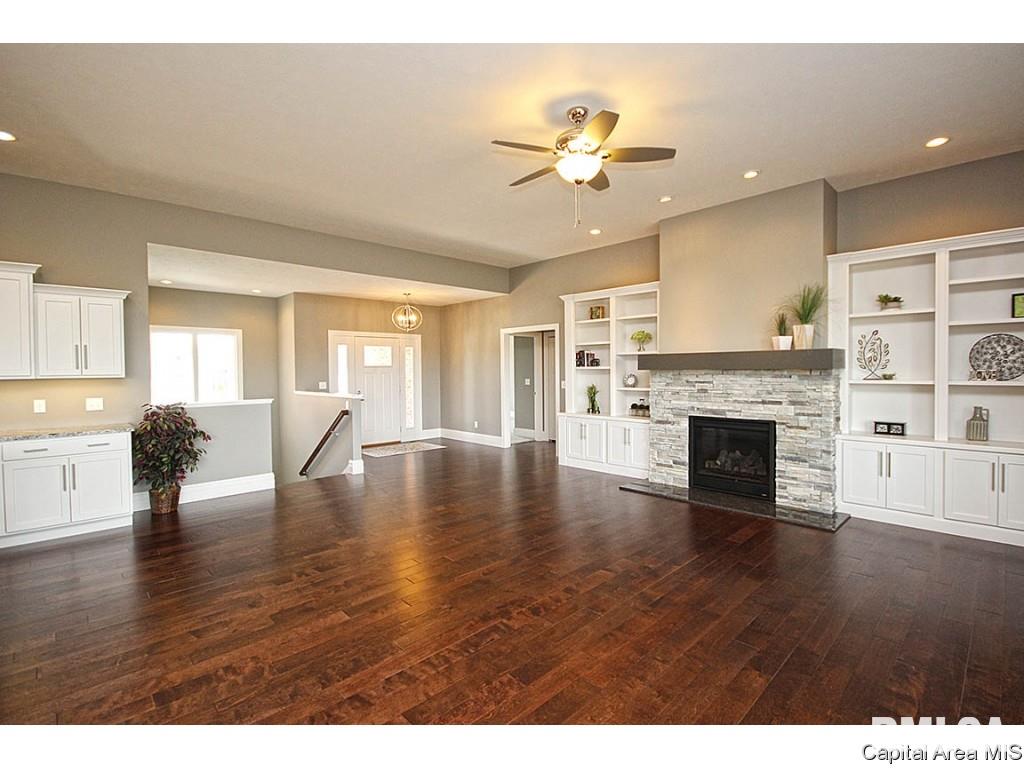 3609 Crystal Spring Drive Springfield, IL 62711 - Photo 2 of 26