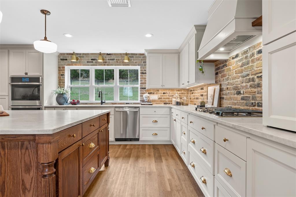 310 Rabbit Hill Lorena, TX 76655 - Photo 14 of 40