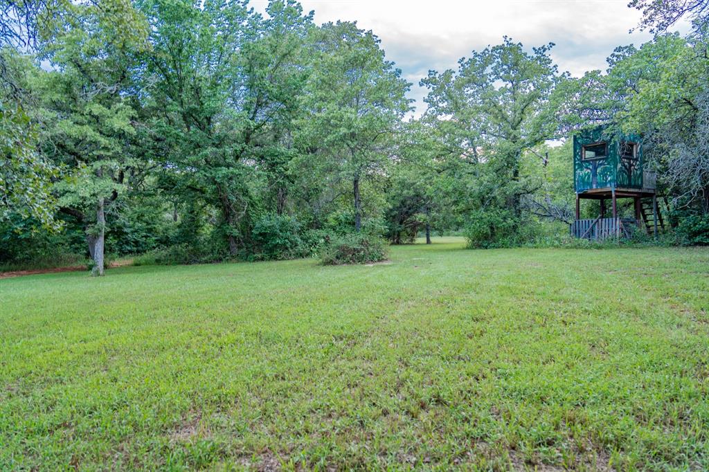 1990 Jim Harry Loop Sunset, TX 76270 - Photo 35 of 40 a view of a back yard
