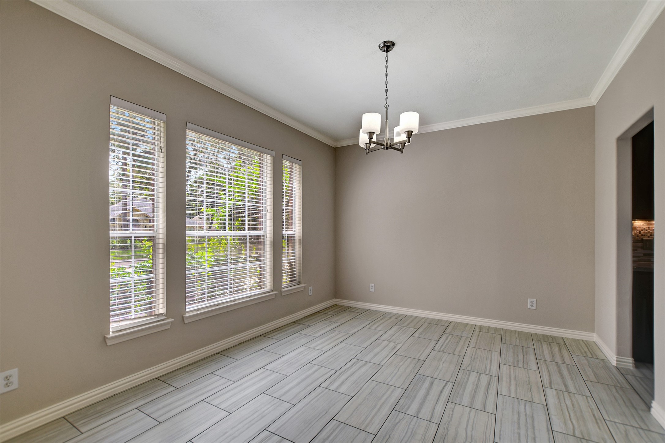 24803 Haverford Road Spring, TX 77389 - Photo 10 of 48 Gallery Image 10