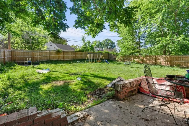 $186,000 | 2625 South Arlington Avenue, Independence, MO 64052