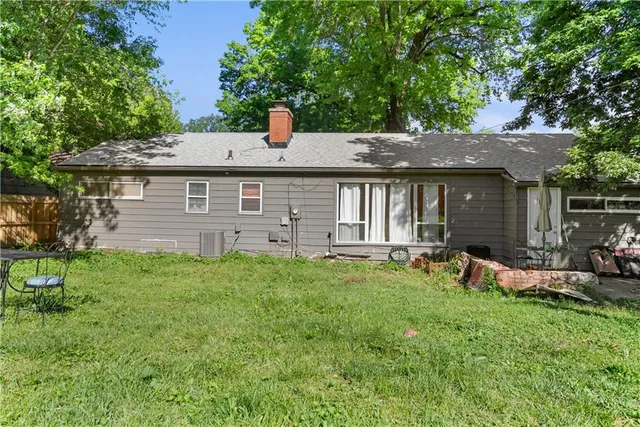 $186,000 | 2625 South Arlington Avenue, Independence, MO 64052