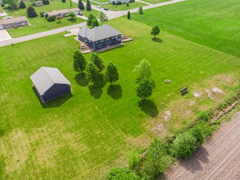 724 North Fail Road La Porte, IN 46350 - Photo 41 of 44 801x600