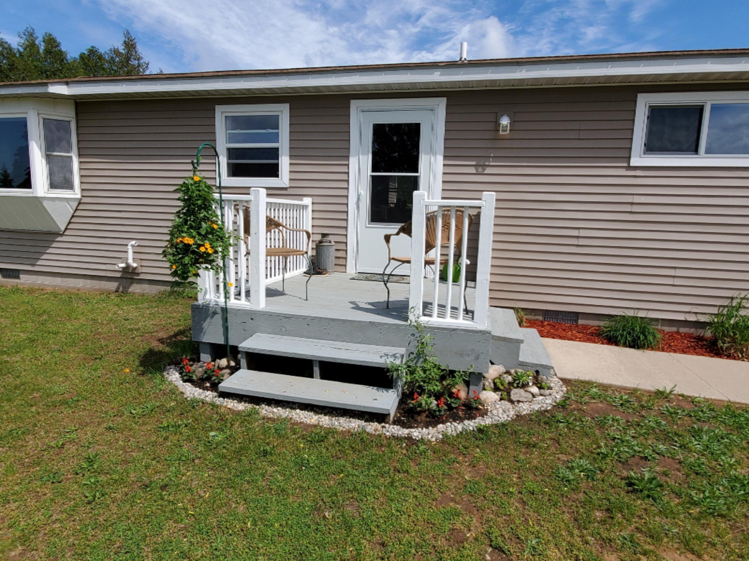 18951 Jefferson Road Morley, MI 49336 - Photo 22 of 29 Back Deck01