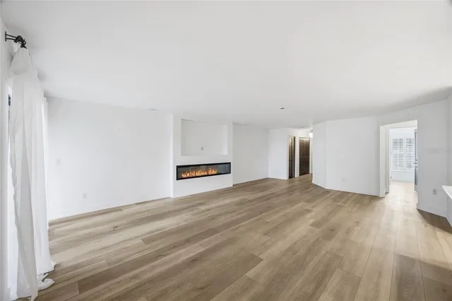 $3,000 | 13025 Village Chase Circle, Tampa, FL 33618