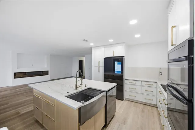 $3,000 | 13025 Village Chase Circle, Tampa, FL 33618