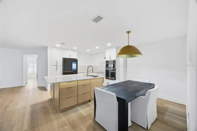 $3,000 | 13025 Village Chase Circle, Tampa, FL 33618