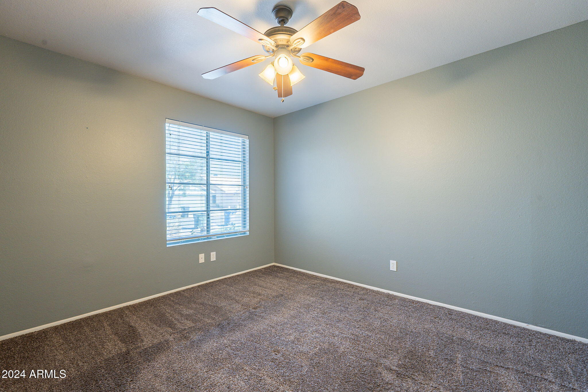 1701 East Fremont Road Phoenix, AZ 85042 - Photo 13 of 19 19-web-or-mls-Fremont-19