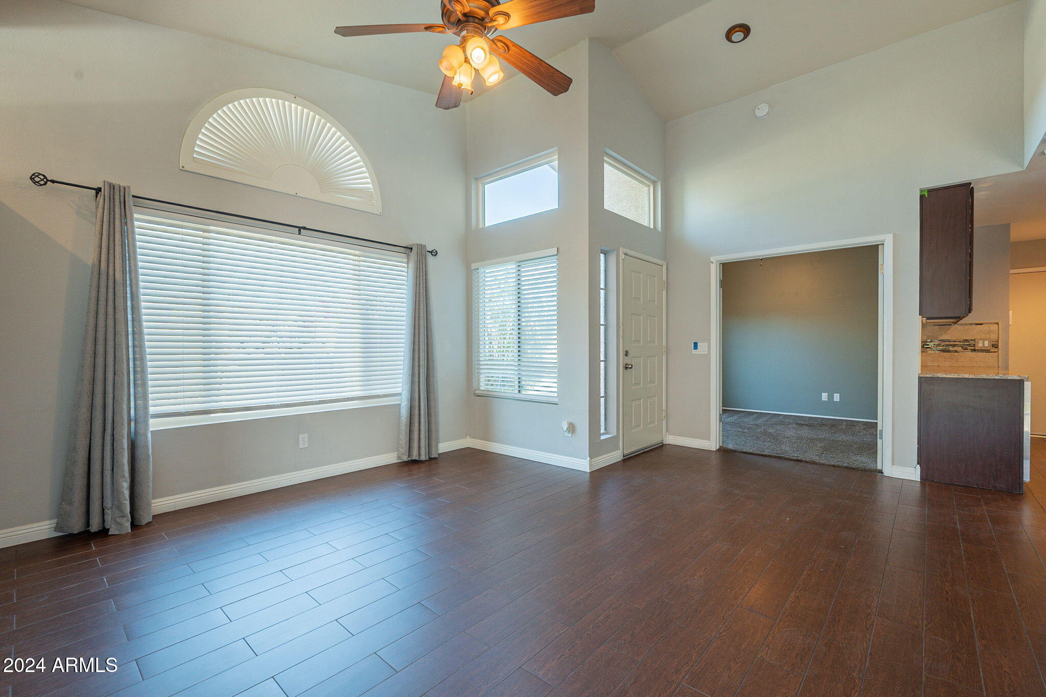 1701 East Fremont Road Phoenix, AZ 85042 - Photo 3 of 19 6-web-or-mls-Fremont-6