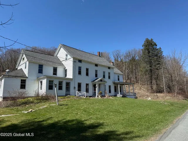 $399,000 | 17971 Highway 22, Berlin, NY 12022