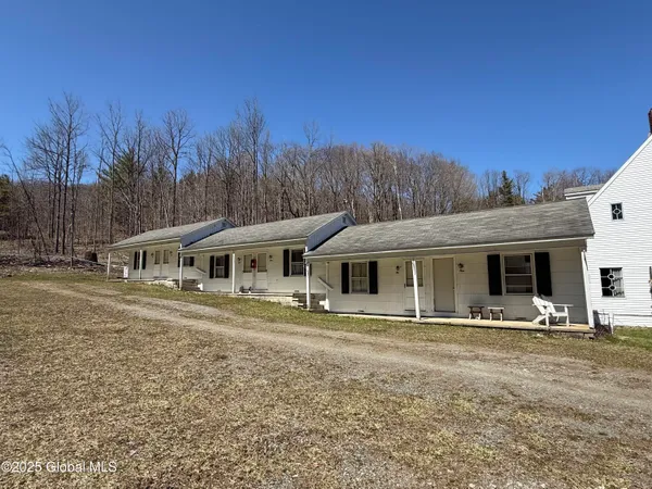 $399,000 | 17971 Highway 22, Berlin, NY 12022