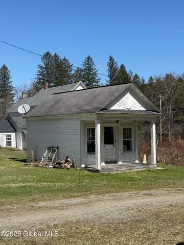 $399,000 | 17971 Highway 22, Berlin, NY 12022