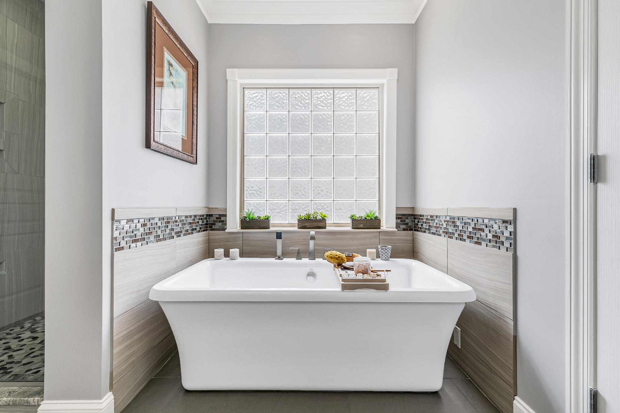 3219 Ripplin Run Lane Ooltewah, TN 37363 - Photo 18 of 54 Garden Tub