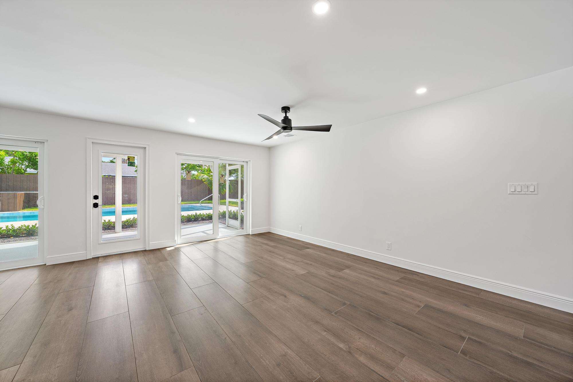 109 East Riverside Drive Jupiter, FL 33469 - Photo 13 of 38 109 E Riverside Dr-6