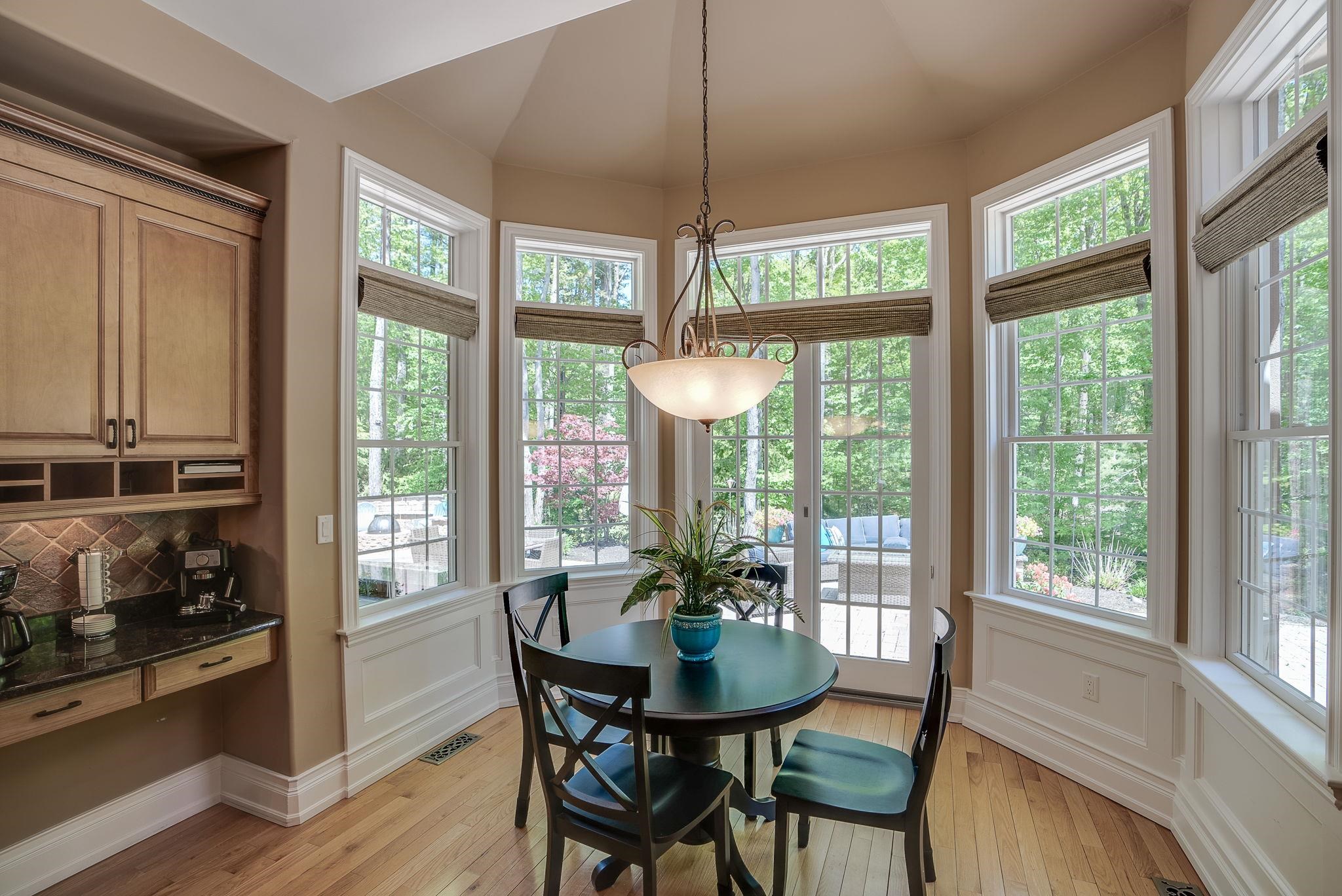 61 Riddle Drive Bedford, NH 03110 - Photo 12 of 40