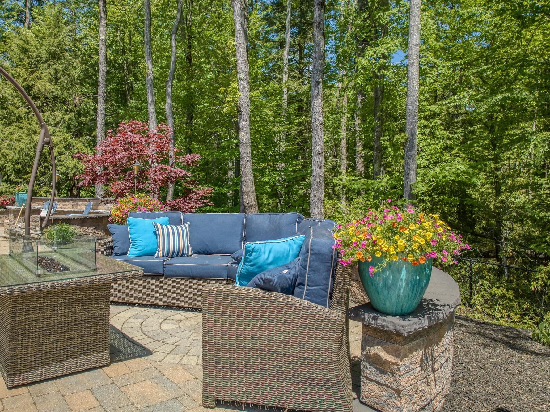 61 Riddle Drive Bedford, NH 03110 - Photo 18 of 40