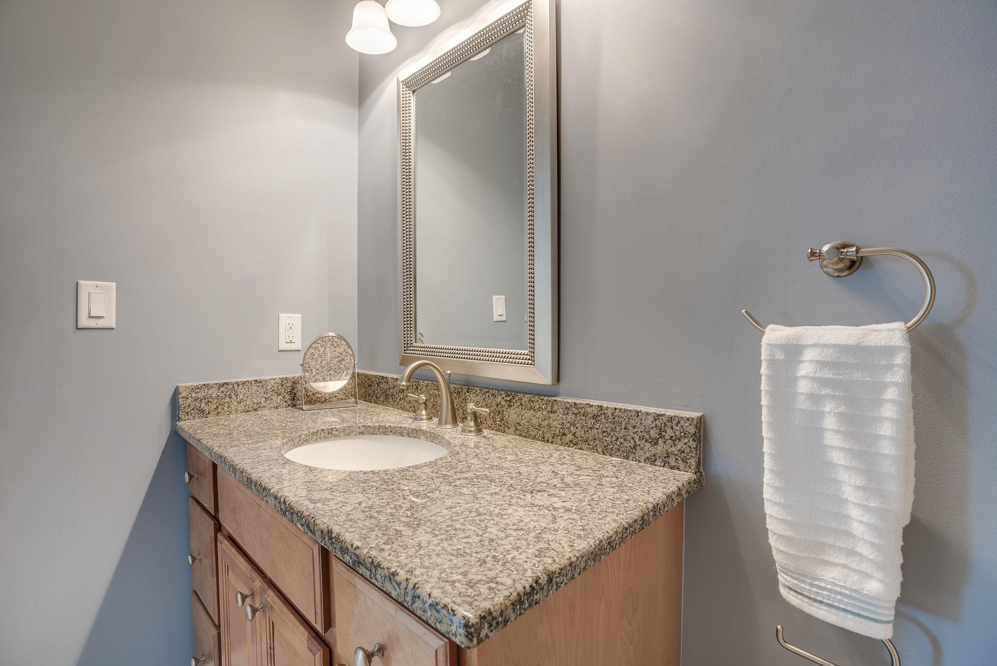 61 Riddle Drive Bedford, NH 03110 - Photo 33 of 40