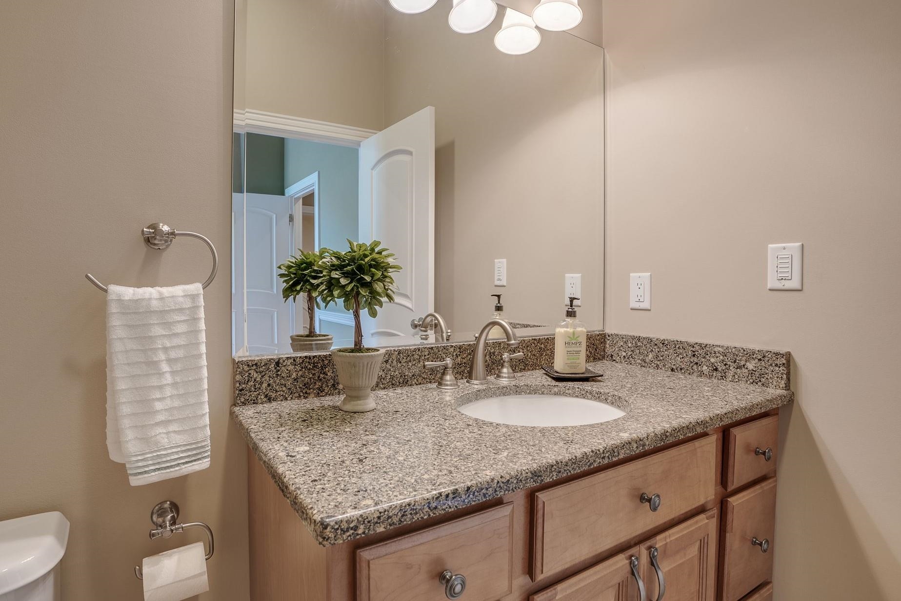 61 Riddle Drive Bedford, NH 03110 - Photo 35 of 40