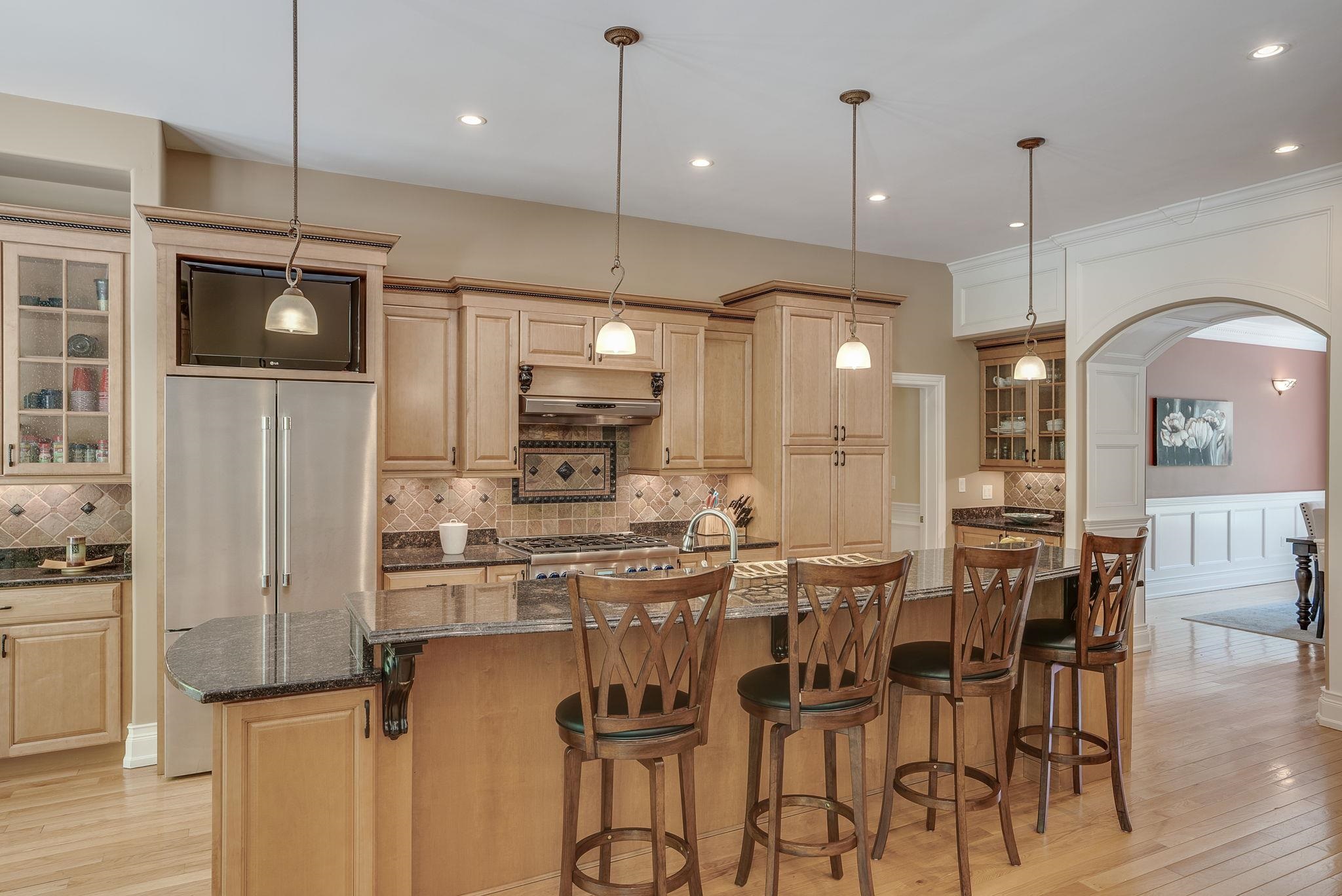 61 Riddle Drive Bedford, NH 03110 - Photo 10 of 40