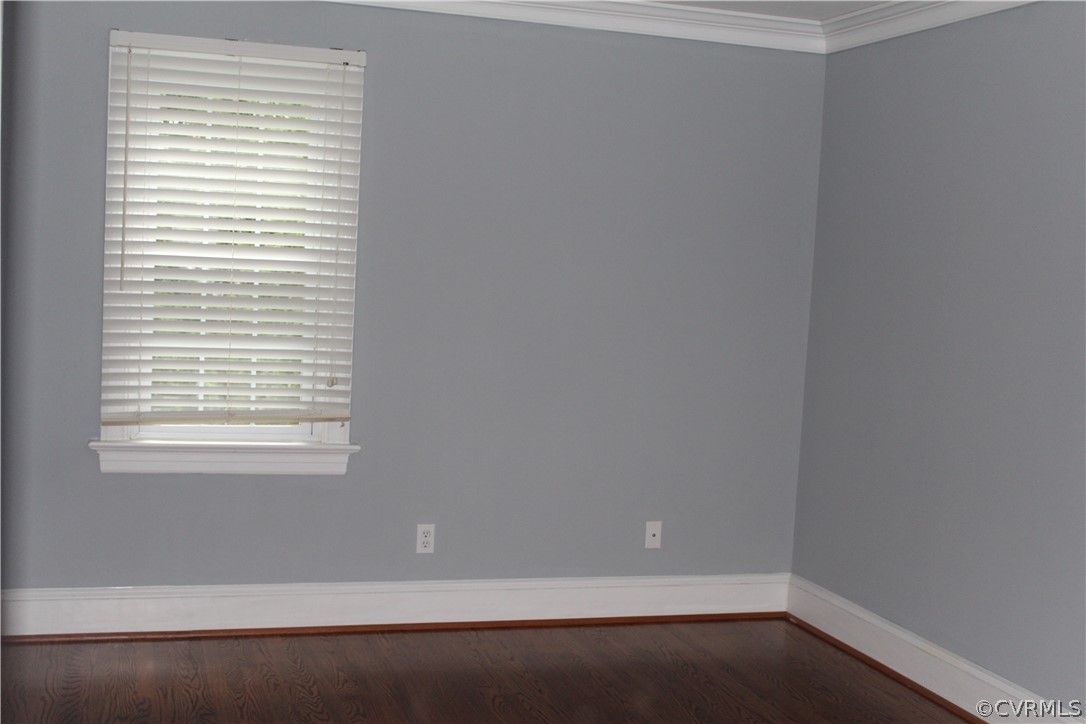13621 Thorngate Road Midlothian, VA 23113 - Photo 38 of 46 an empty room with a window