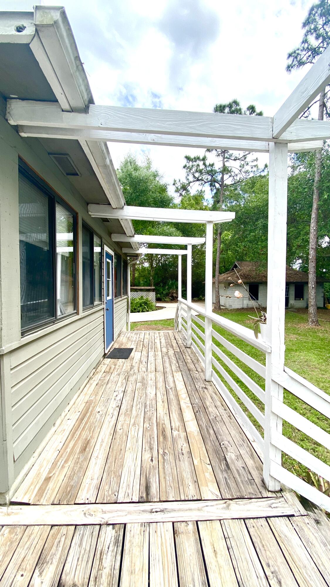 13130 85th Road North The Acreage, FL 33412 - Photo 24 of 34 B92DBD75-E7CE-40A7-8FD9-9C0F3DA1C3C7