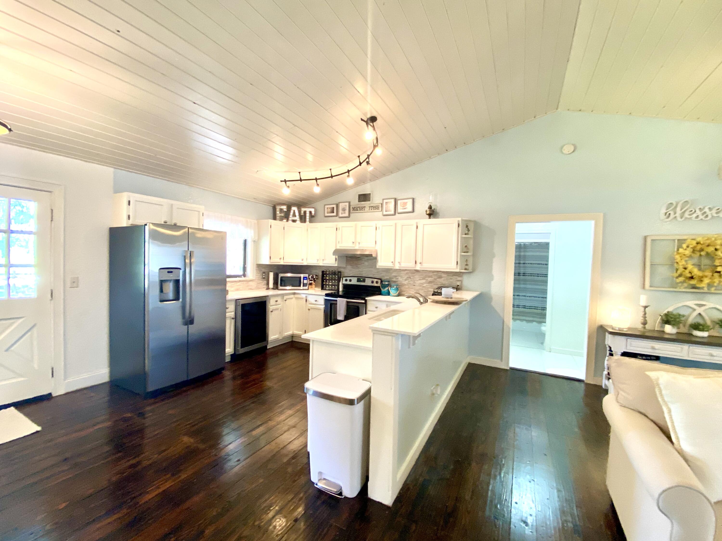 13130 85th Road North The Acreage, FL 33412 - Photo 5 of 34 2D0F814A-E0C1-467A-AB14-90E6AAC4E854