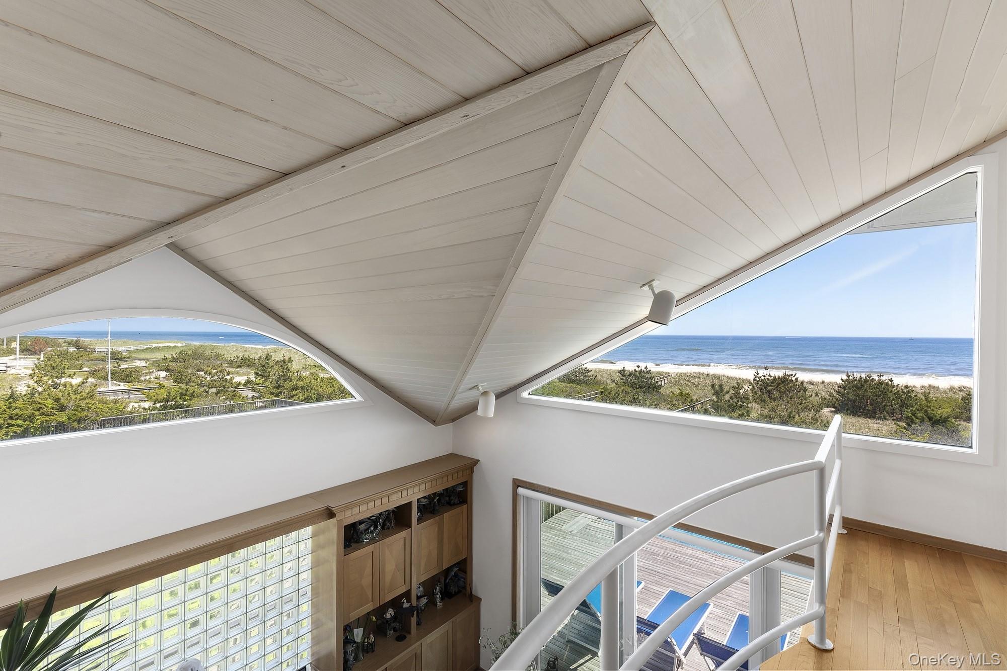 63-65 Dune Road Quogue, NY 11959 - Photo 8 of 29