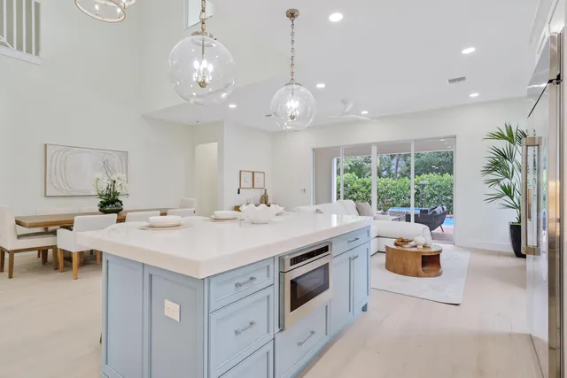 $1,750,000 | 115 Magic Way, Jupiter, FL 33458