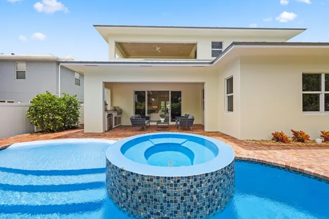 $1,750,000 | 115 Magic Way, Jupiter, FL 33458