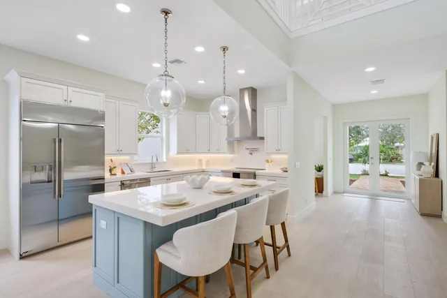 $1,750,000 | 115 Magic Way, Jupiter, FL 33458