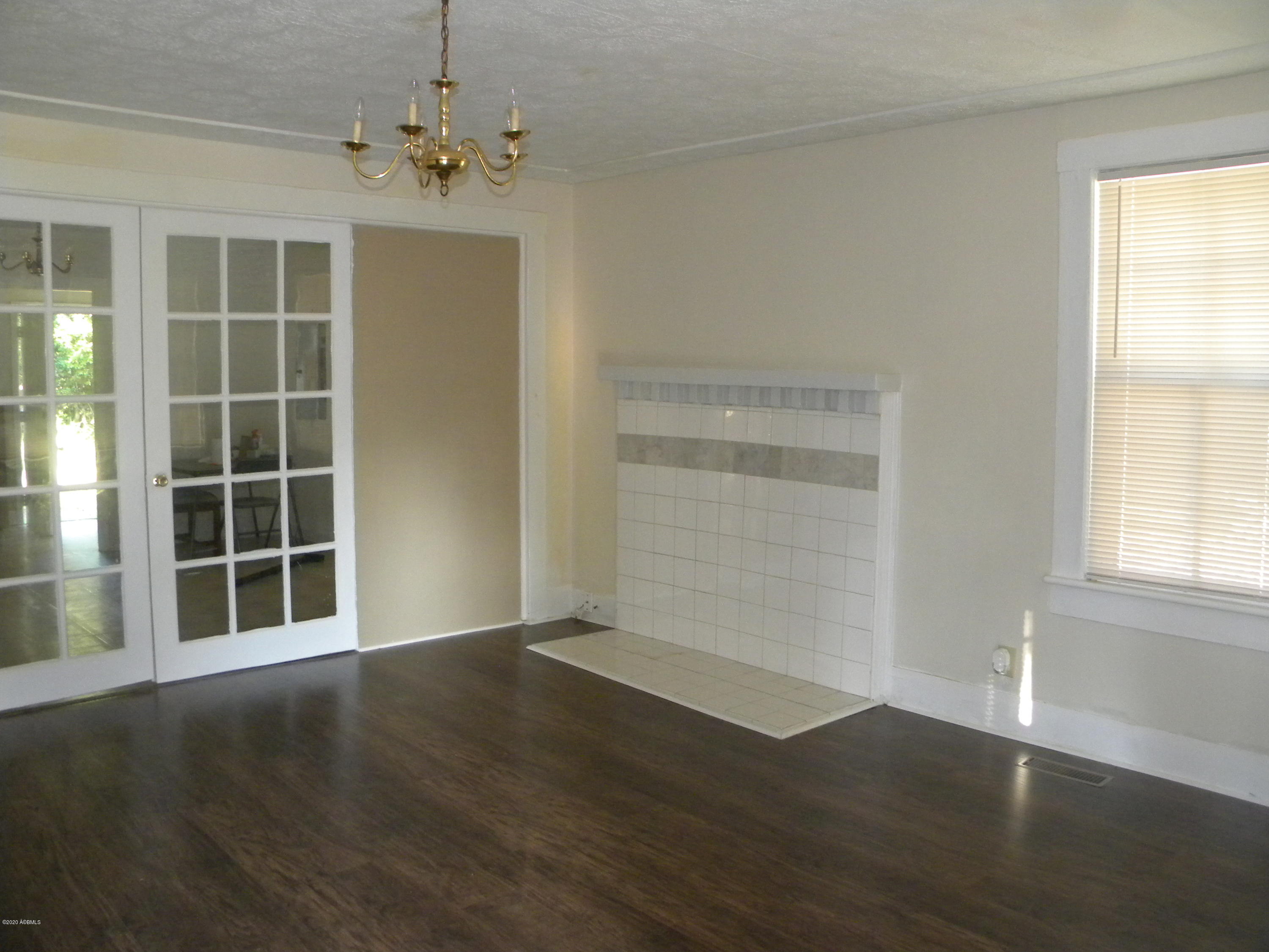 501 Adams Street Ridgeland, SC 29936 - Photo 13 of 21 DSCN6007