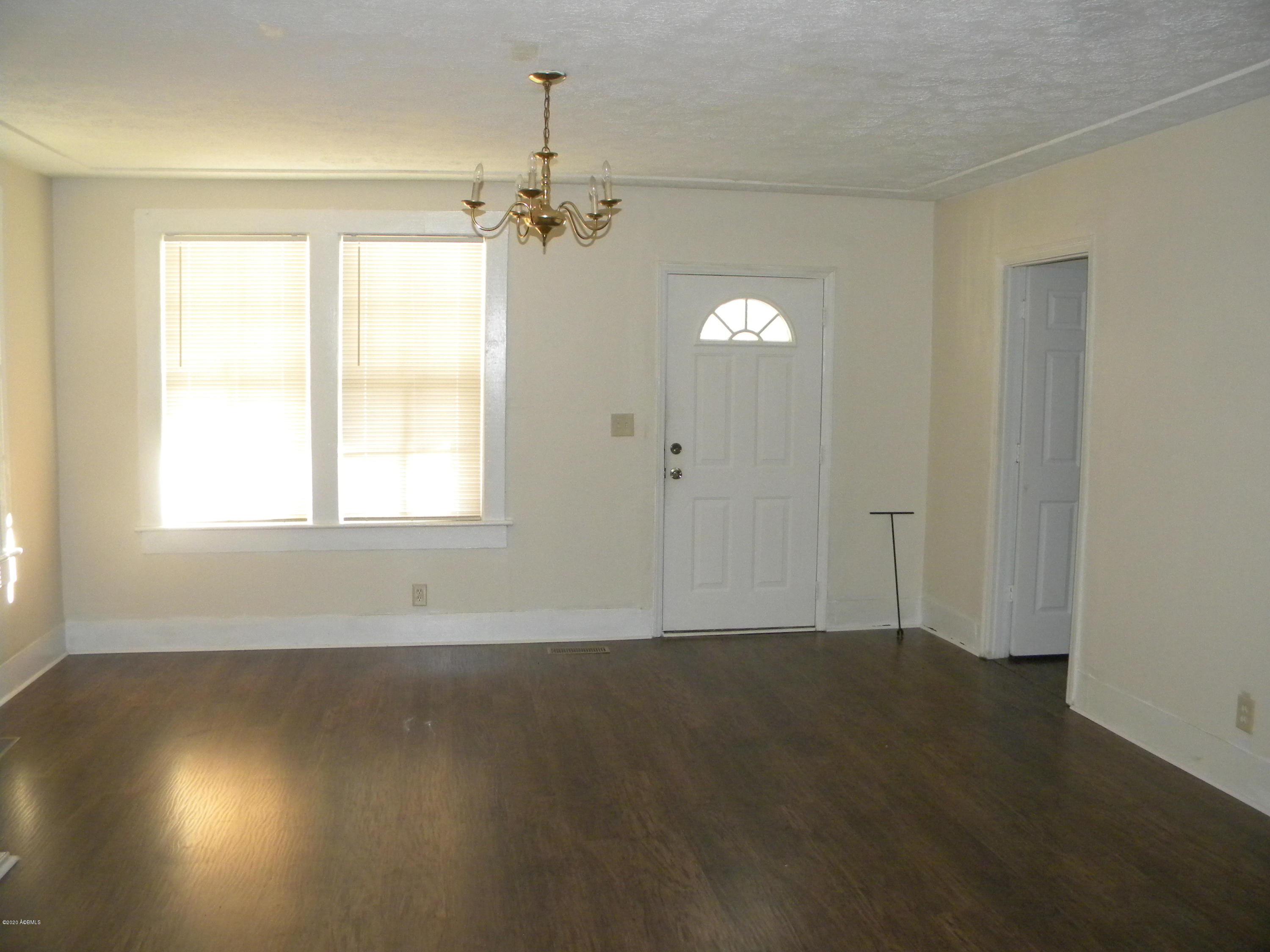 501 Adams Street Ridgeland, SC 29936 - Photo 8 of 21 DSCN5984