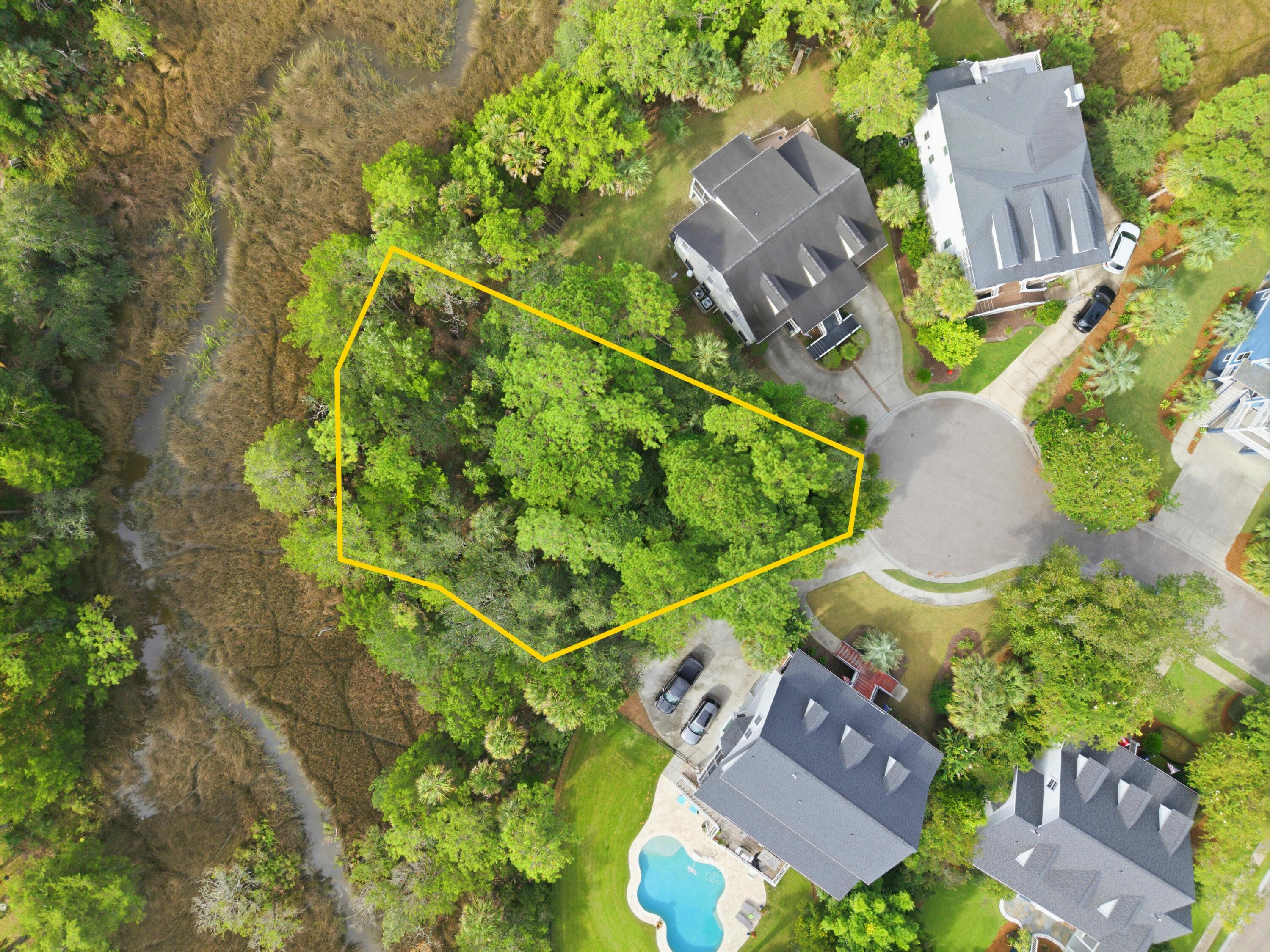 1600 Sewee Fort Road Mount Pleasant, SC 29466 - Photo 14 of 15 4494fffb-3d57-4815-96ef-4dafbec7163c_2eb