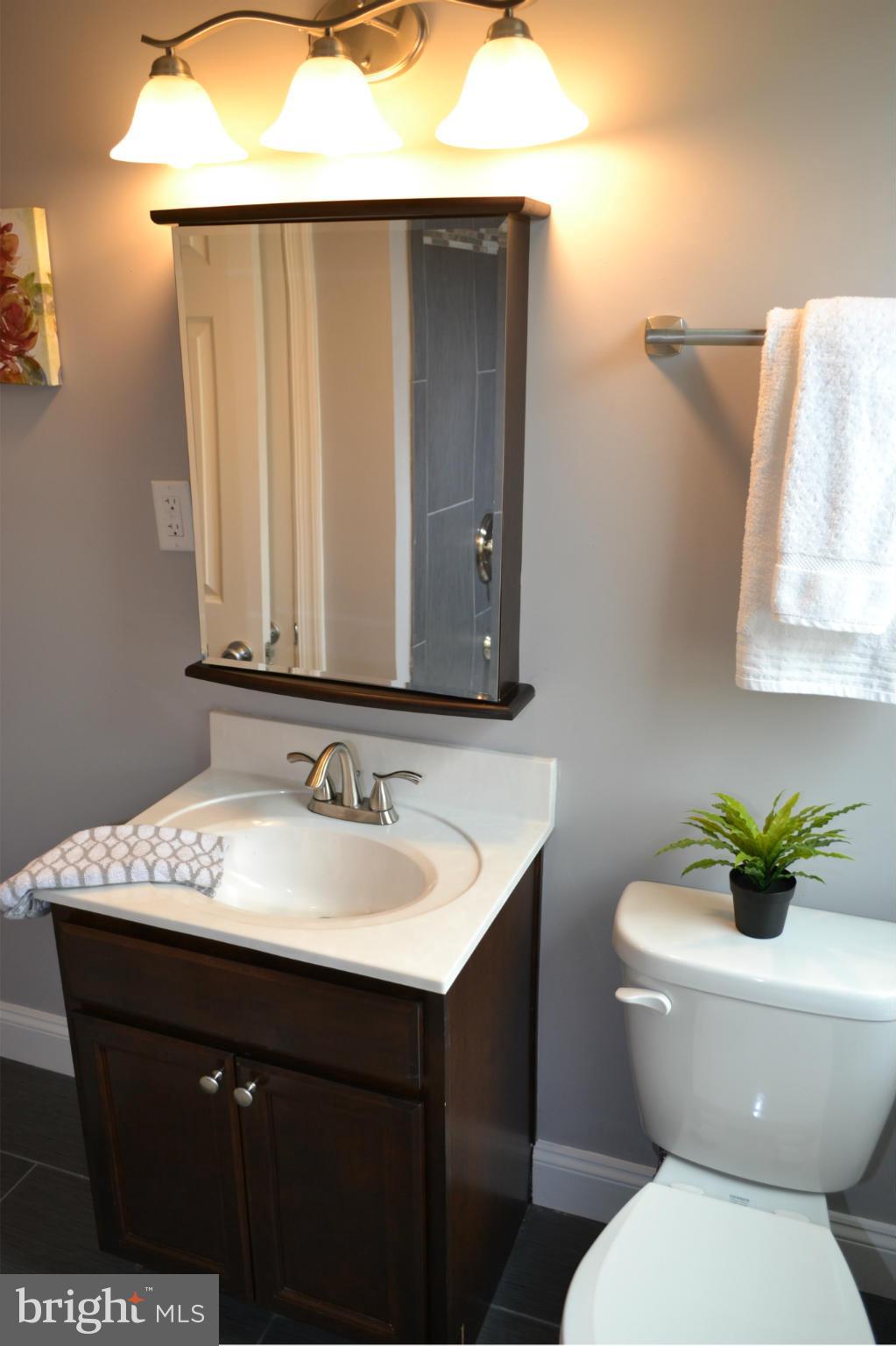 2450 West Cold Spring Lane Baltimore, MD 21215 - Photo 19 of 26 Bath
