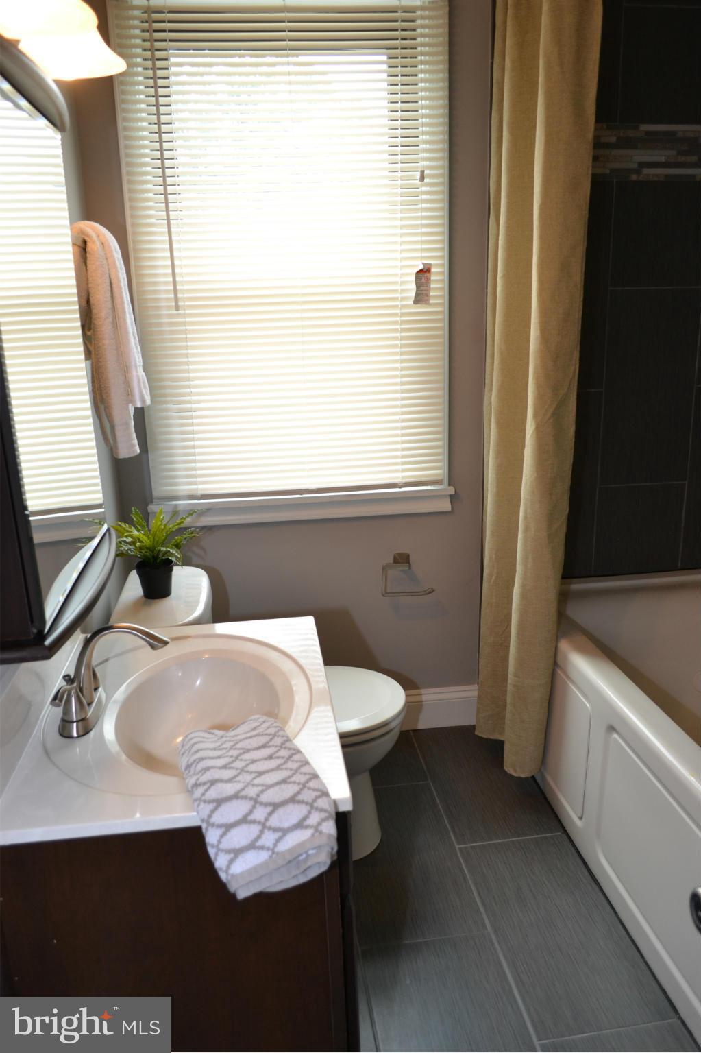 2450 West Cold Spring Lane Baltimore, MD 21215 - Photo 20 of 26 Bath